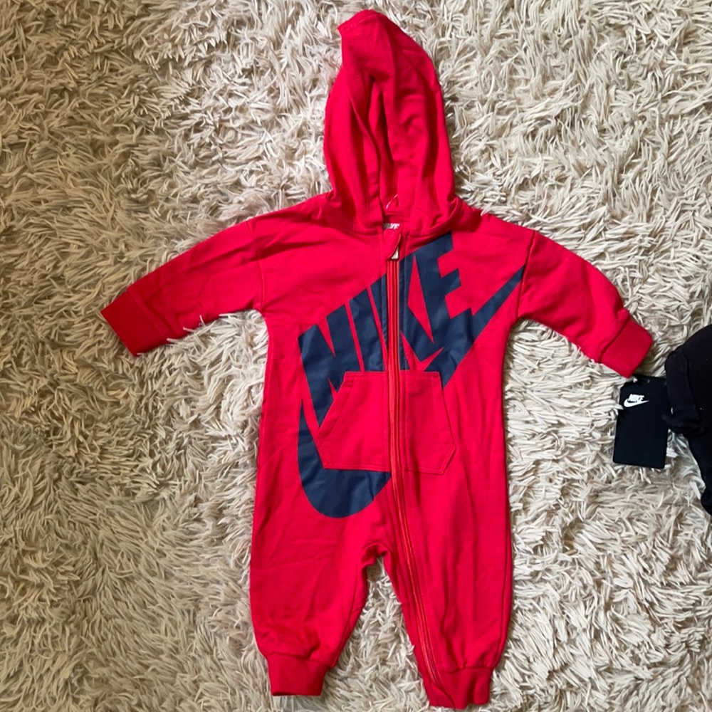 NWT NIKE Baby Jumpsuit Size 6 Months